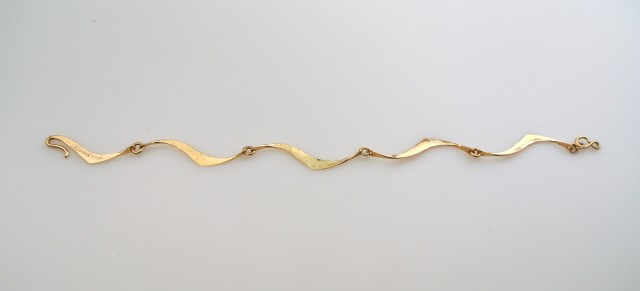 14k Gold Hammer-Flattened Bracelet